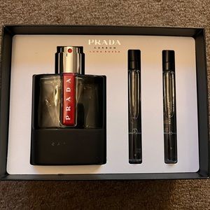 Prada Luna Rossa Carbon cologne